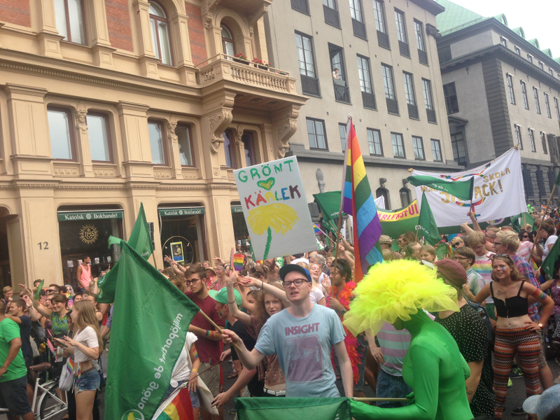 Illustration for article titled My photos from the biggest pride parade in Sweden!